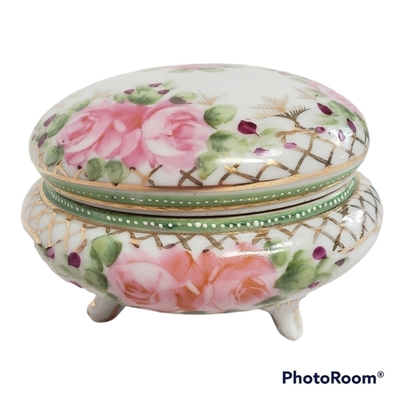Handpainted Nippon Moriage Dresser Jar Trinket Dish Footed Cabbage Roses - Picture 1 of 7